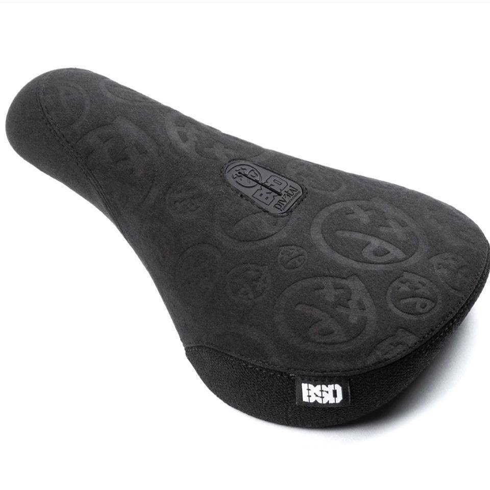 Black Fat Pivotal Seat F7883