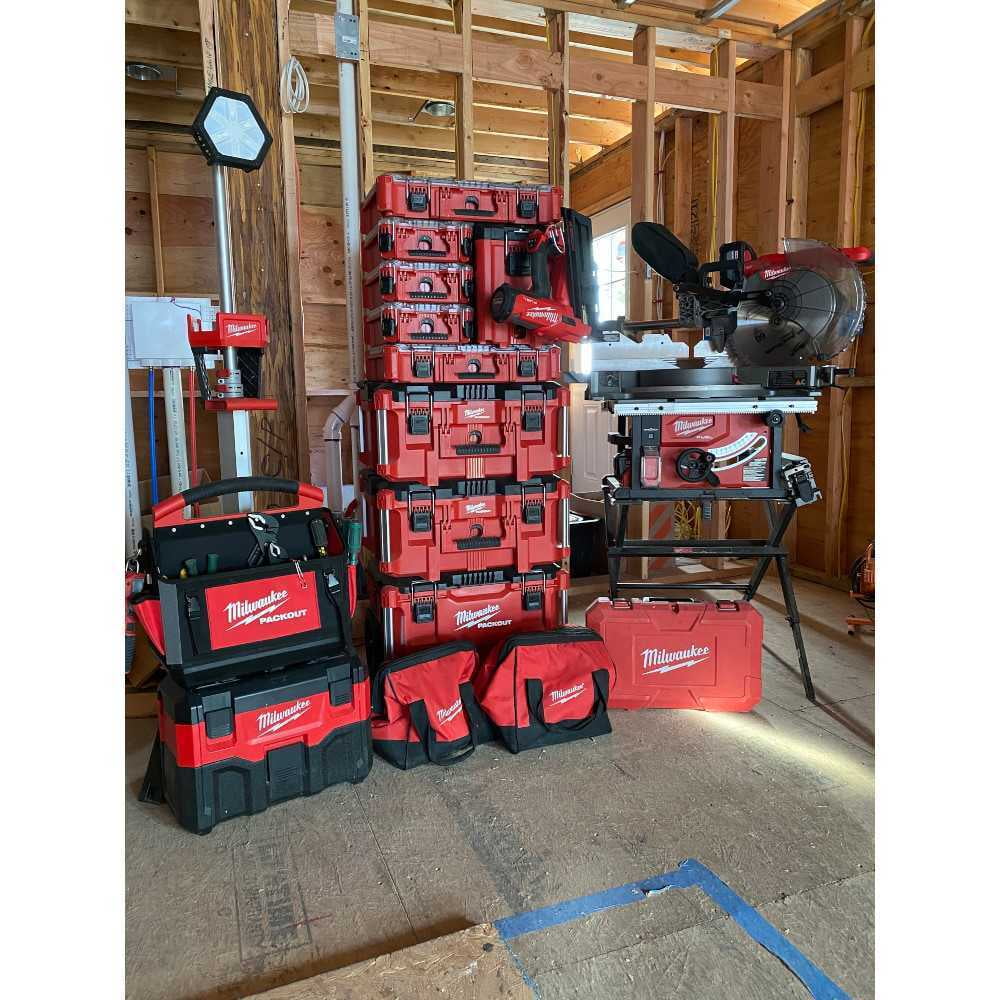 22 in. Large Tool Box Y251