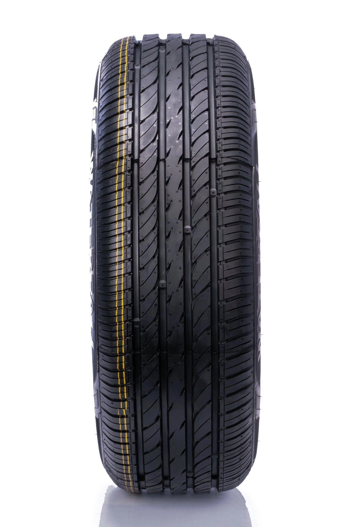 225/60R18 100V All Season Tire O3532