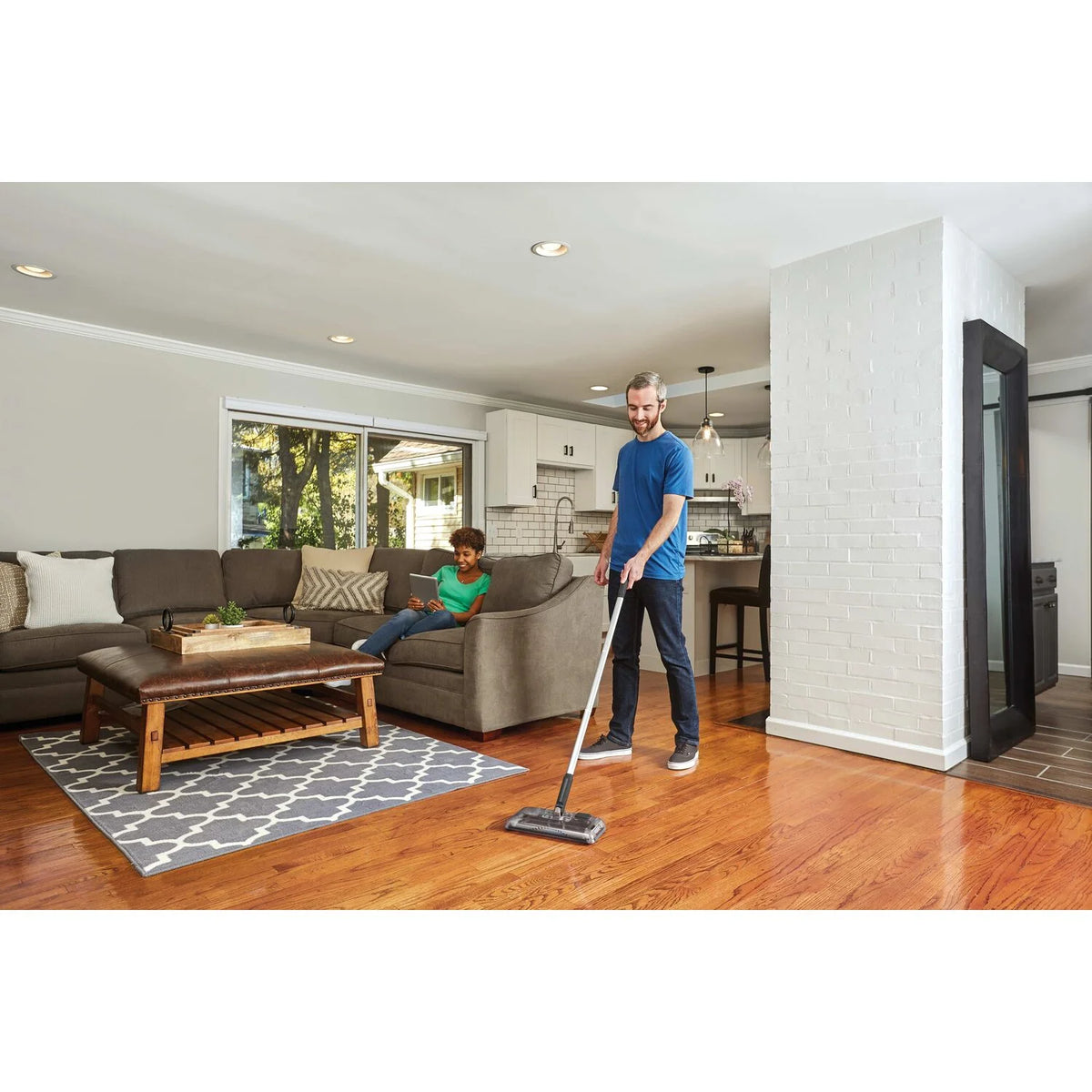 Lithium Powered Floor Sweeper C697092